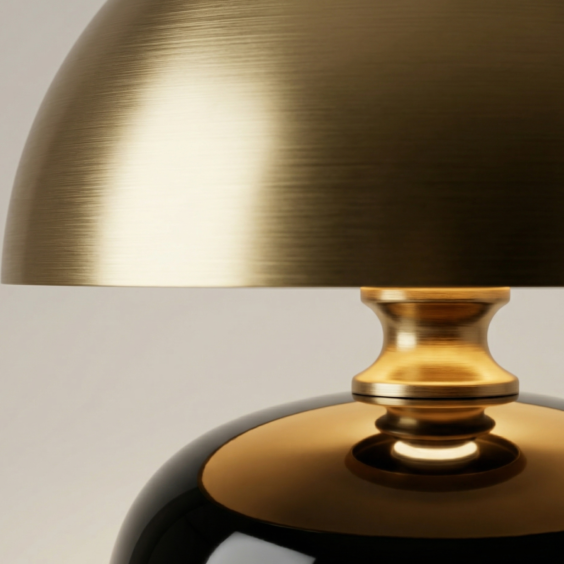 Kabellose Designerlampe Tårnby von Dyberg Larsen