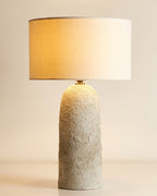 Designer-Tischlampe Svelvik von DEBARRO